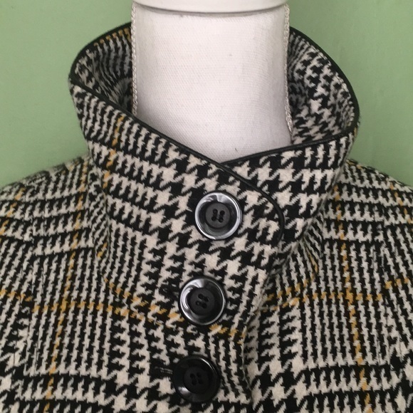 AGB belted houndstooth pea coat with yellow accent - Picture 2 of 12